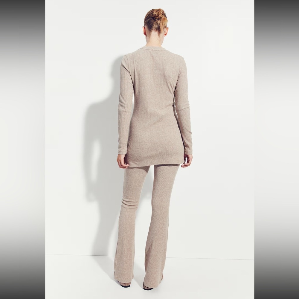 H&M Mama Maternity Women’s Light Beige Melange Before & After Ribbed Pants - Picture 2 of 16
